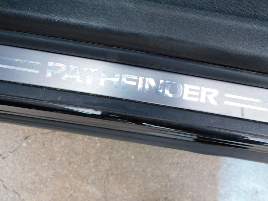 2017 Nissan Pathfinder Image 24