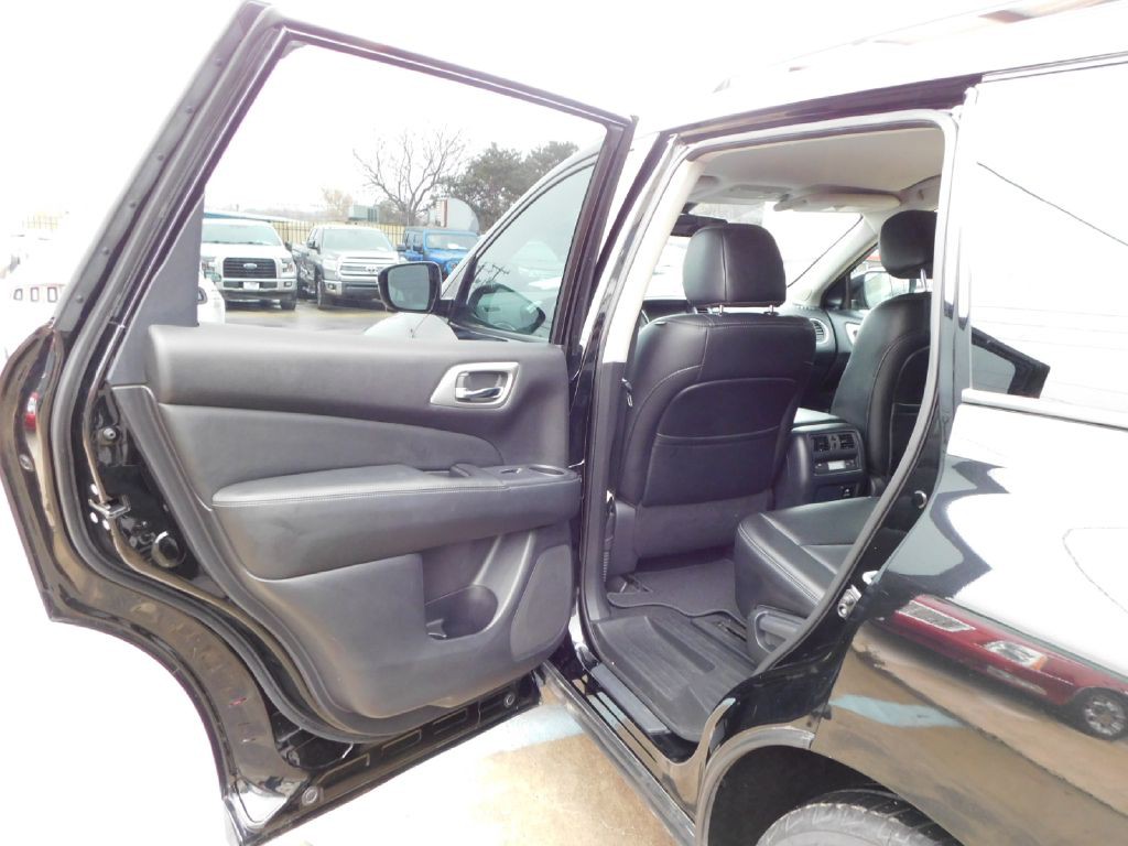 2017 Nissan Pathfinder Image 27