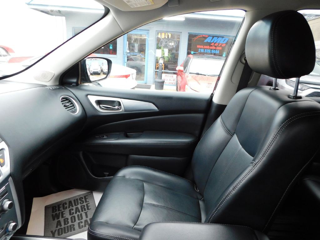 2017 Nissan Pathfinder Image 42