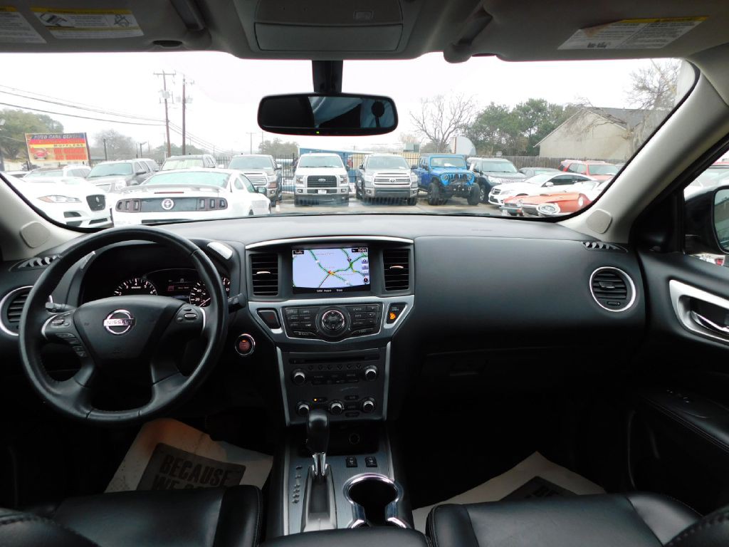 2017 Nissan Pathfinder Image 44