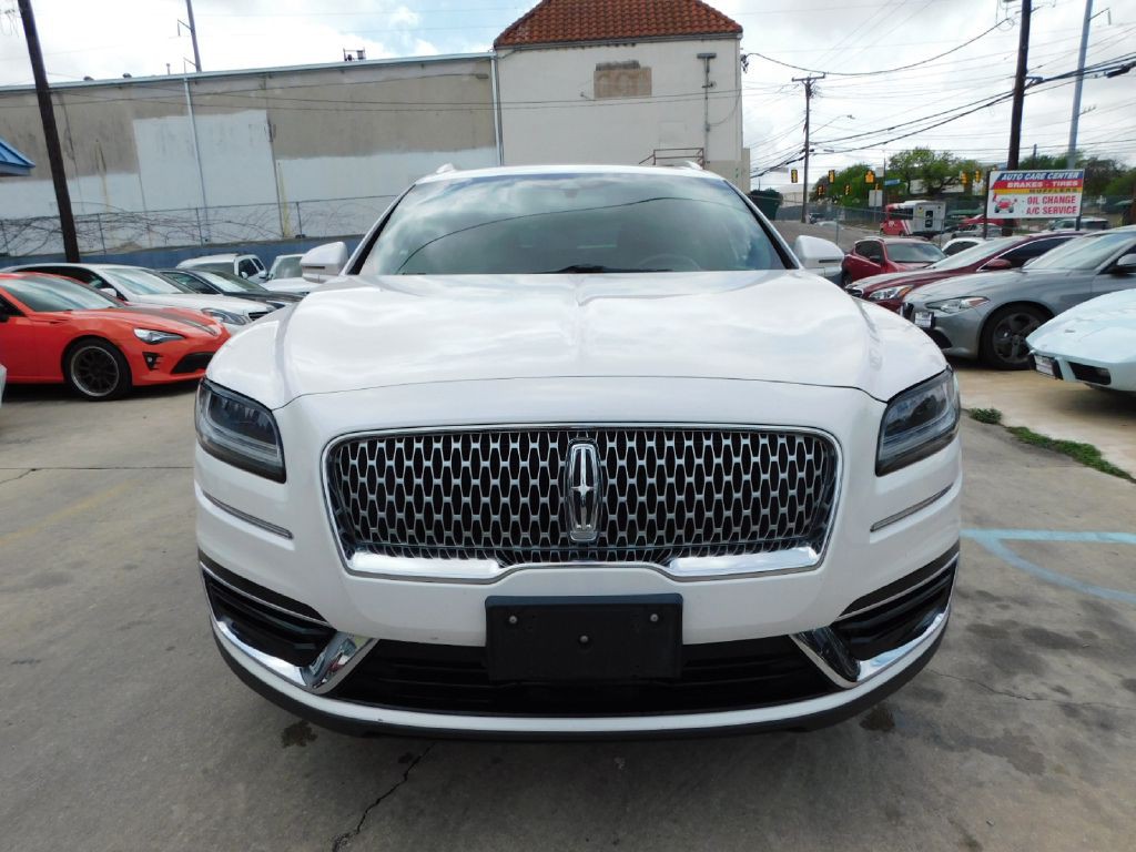 2019 Lincoln Nautilus Image 2