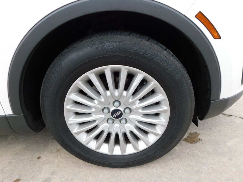 2019 Lincoln Nautilus Image 9