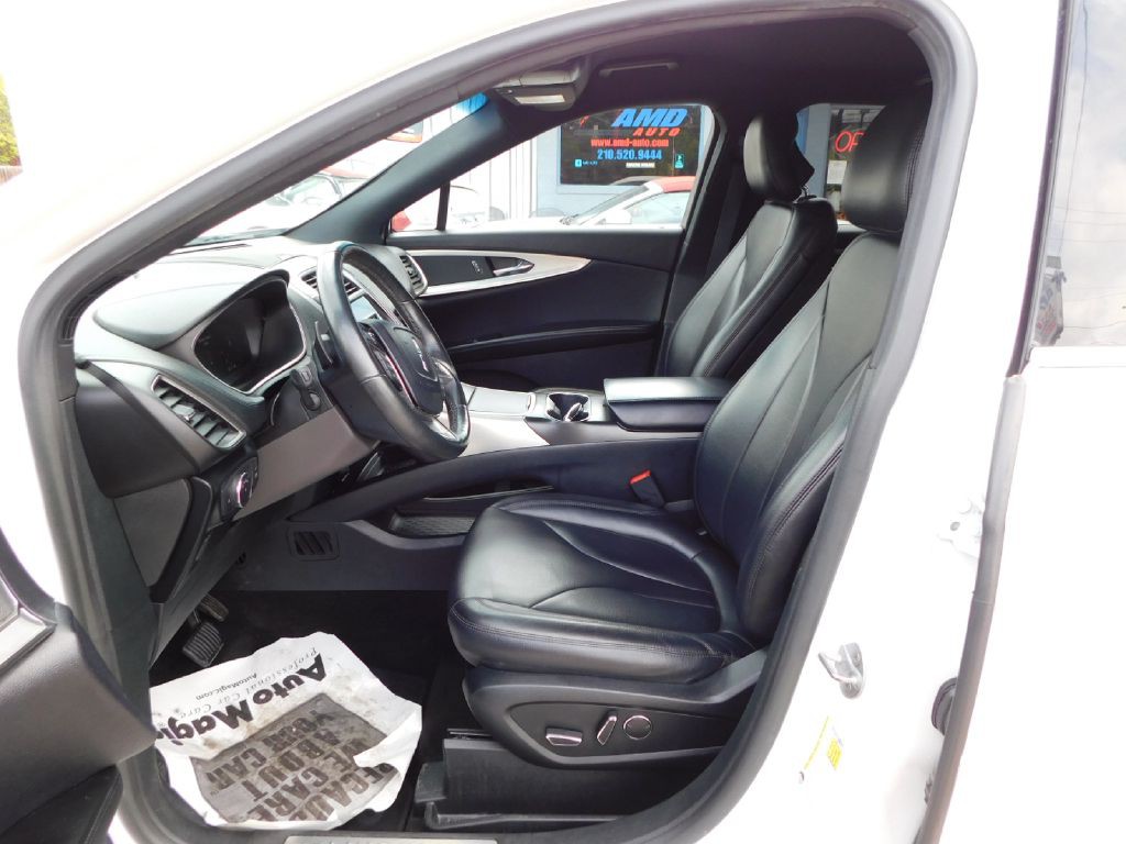 2019 Lincoln Nautilus Image 24