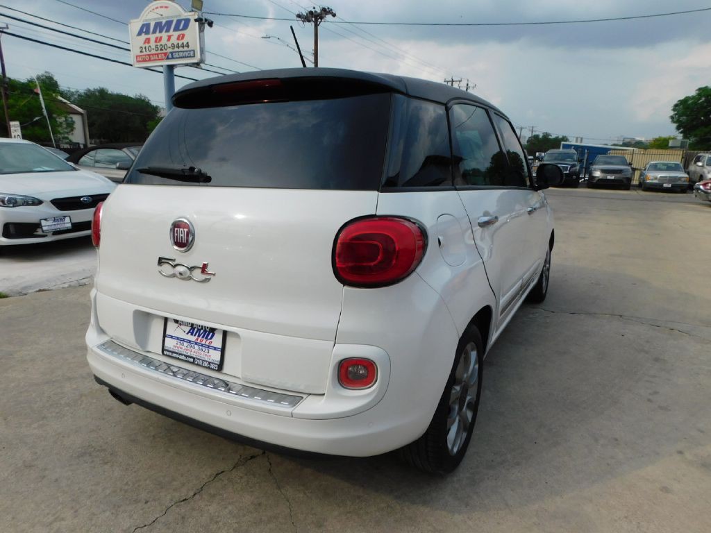 2014 FIAT 500L Image 7