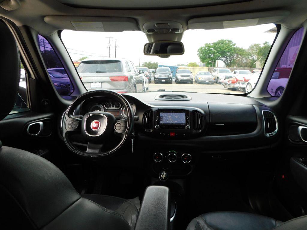 2014 FIAT 500L Image 37