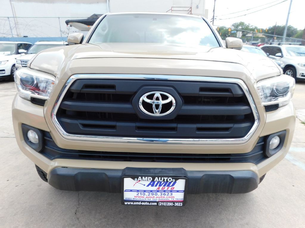 2017 Toyota Tacoma Image 41