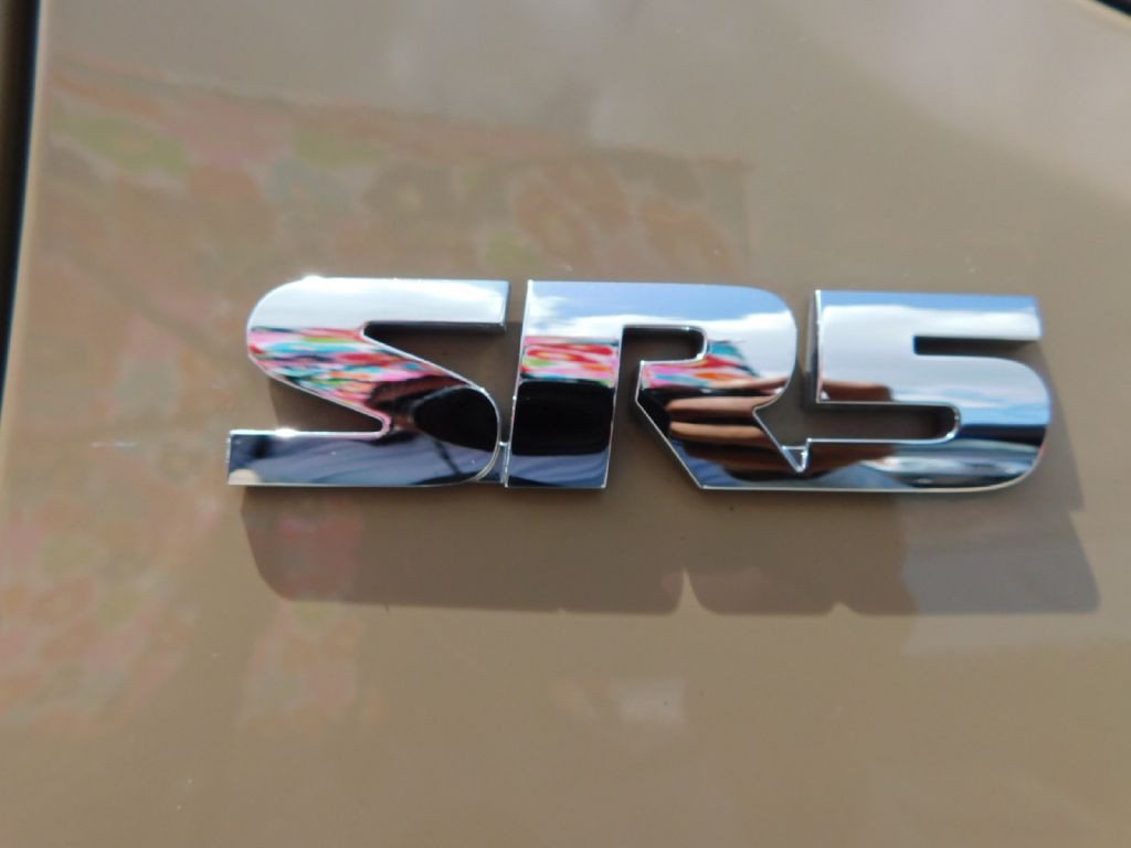 2017 Toyota Tacoma Image 38