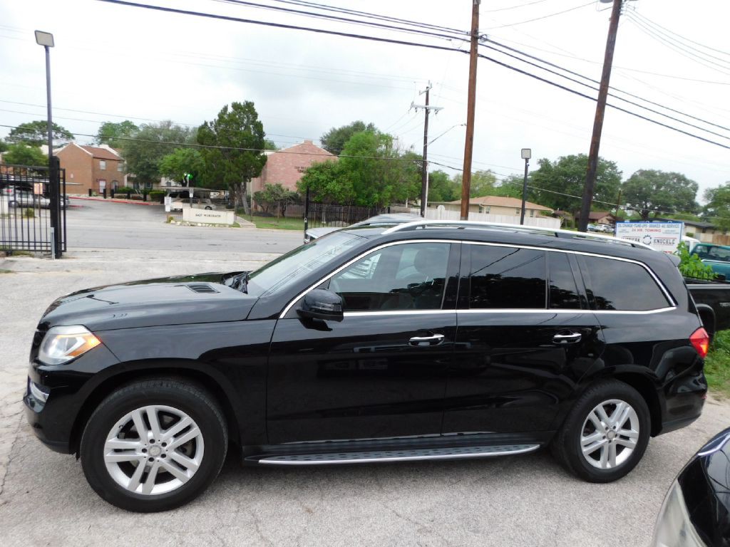 2015 Mercedes-Benz GL-Class Image 4