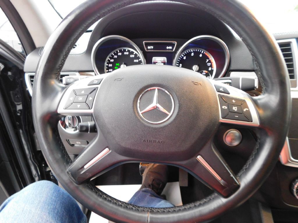 2015 Mercedes-Benz GL-Class Image 29