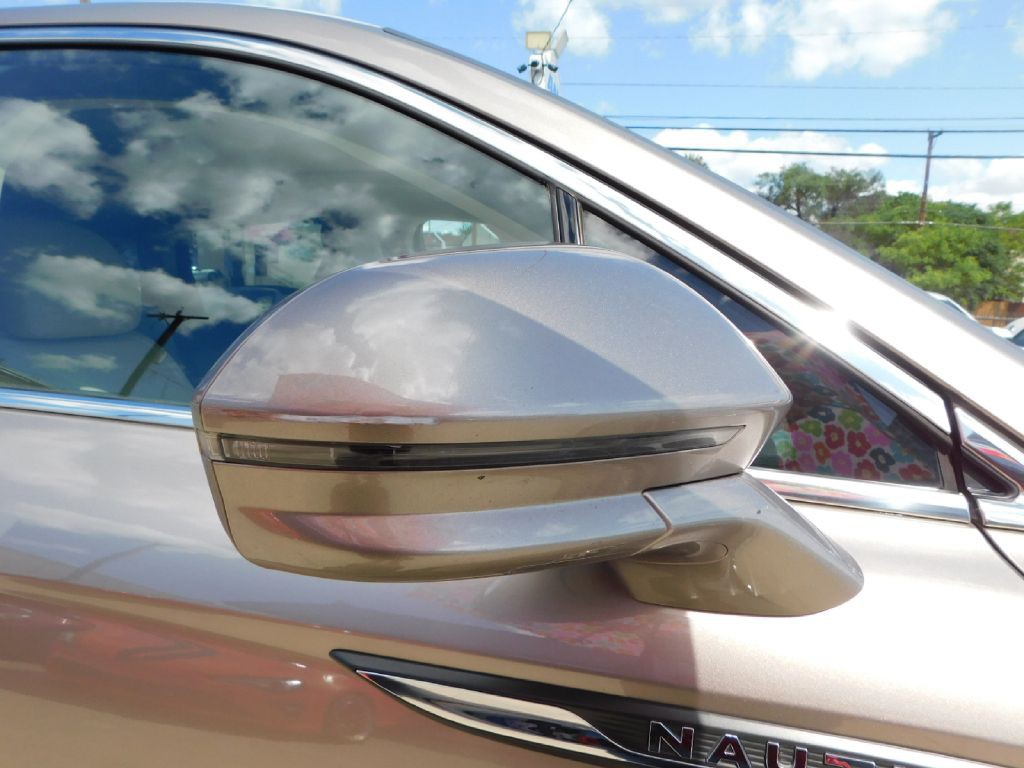 2019 Lincoln Nautilus Image 10