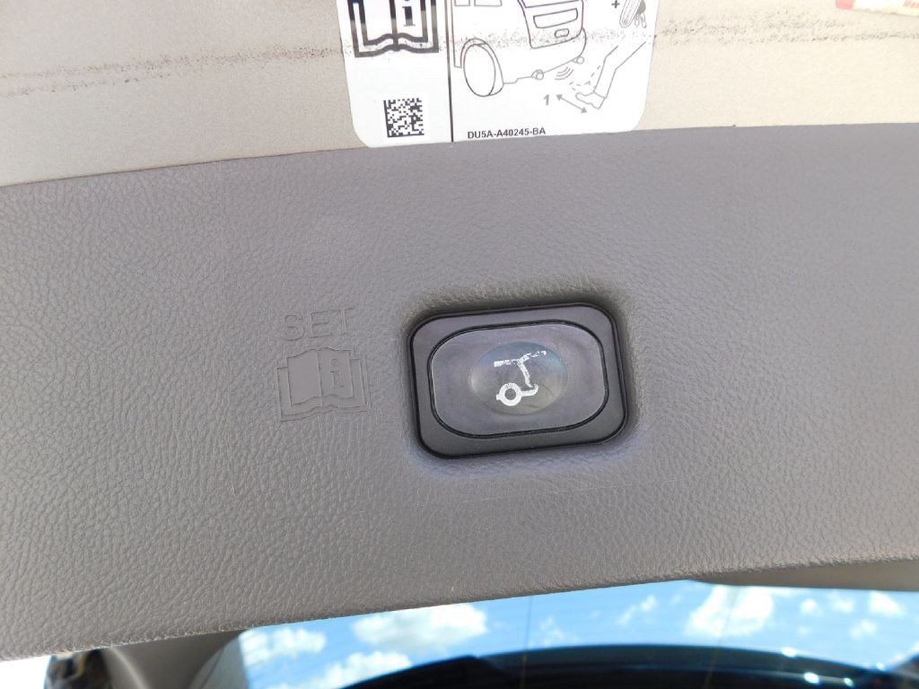 2019 Lincoln Nautilus Image 21
