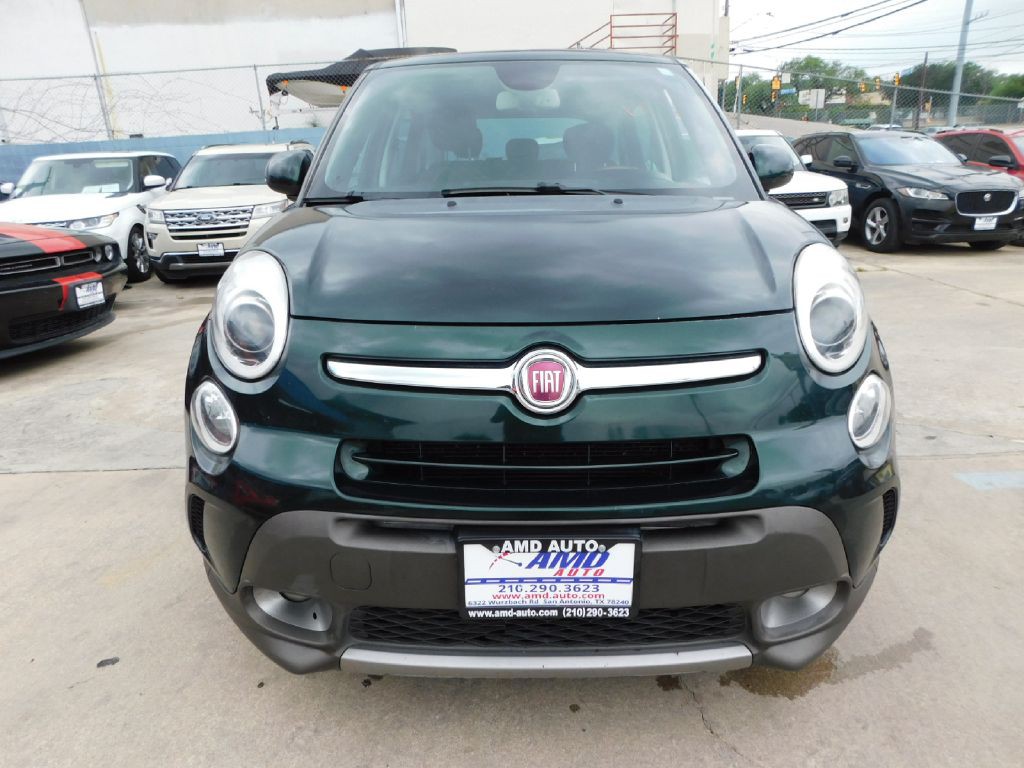 2015 FIAT 500L Image 2