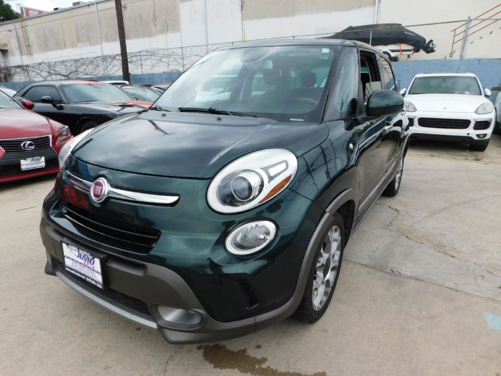 2015 FIAT 500L Image 3
