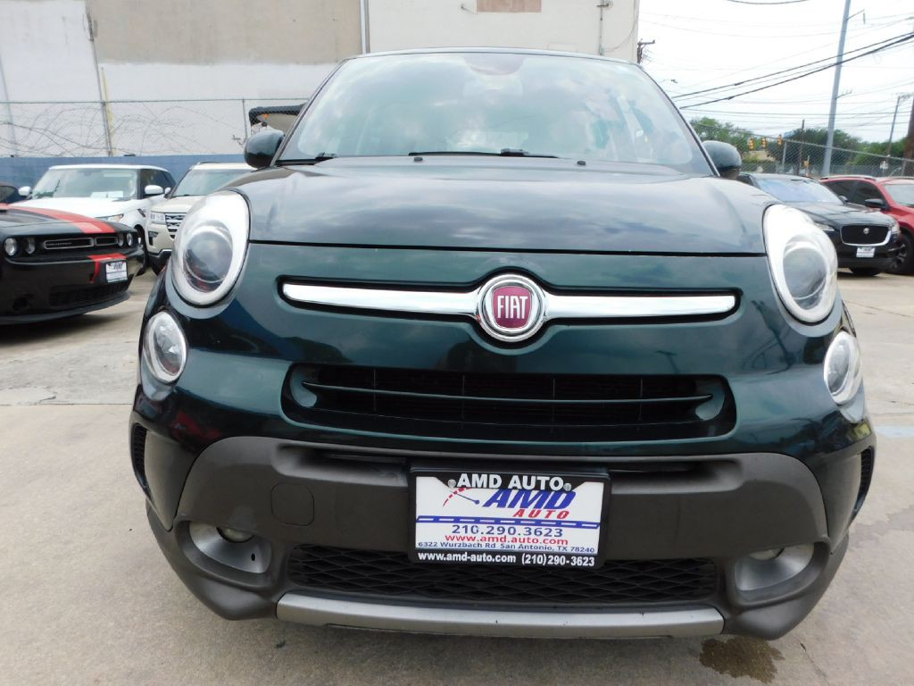 2015 FIAT 500L Image 38