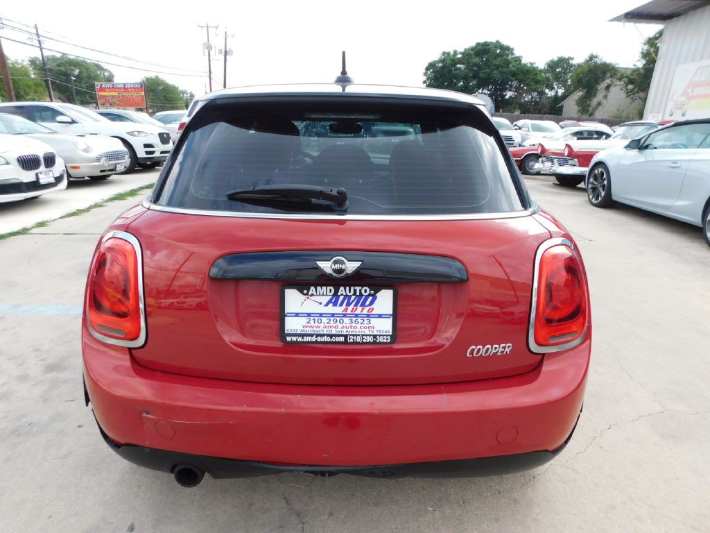 2017 MINI Cooper Image 6