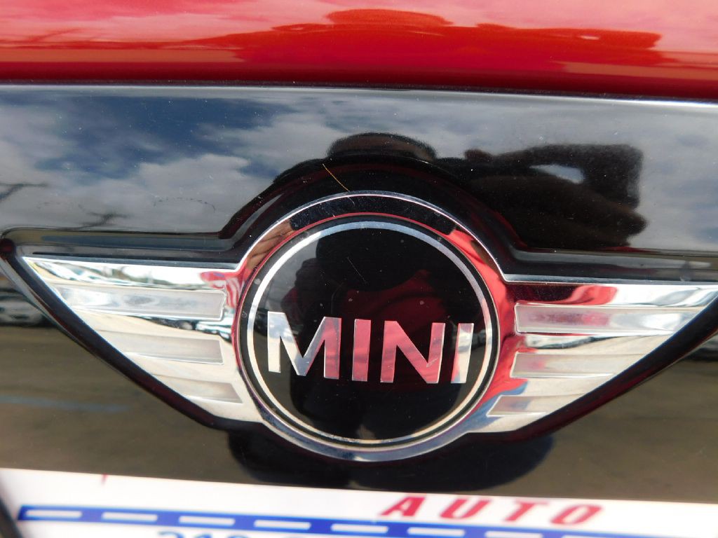 2017 MINI Cooper Image 11