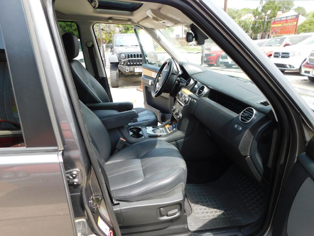 2014 Land Rover LR4 Image 23