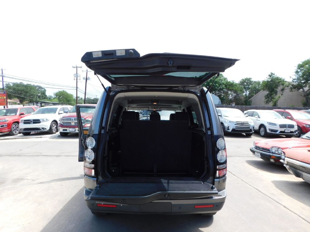 2014 Land Rover LR4 Image 31