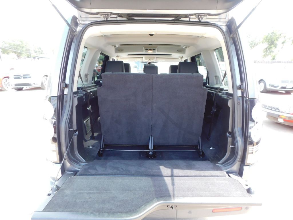 2014 Land Rover LR4 Image 32