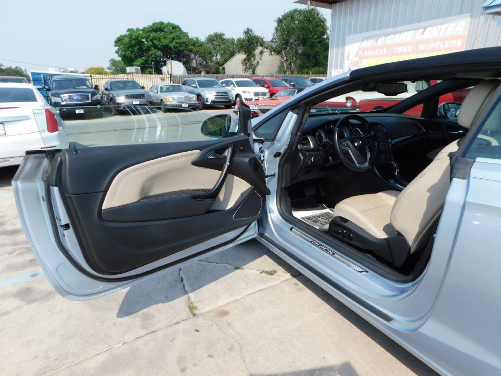 2017 Buick Cascada Image 19