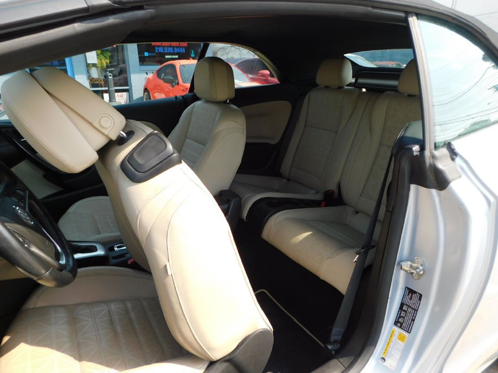 2017 Buick Cascada Image 22