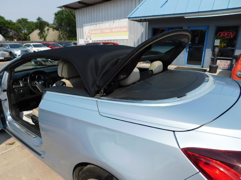 2017 Buick Cascada Image 47