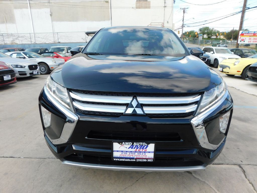 2018 Mitsubishi Eclipse Image 2