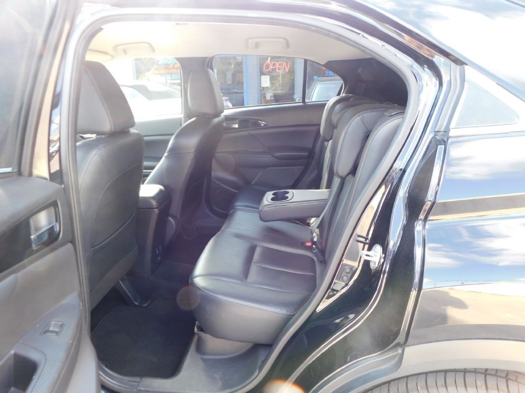 2018 Mitsubishi Eclipse Image 25