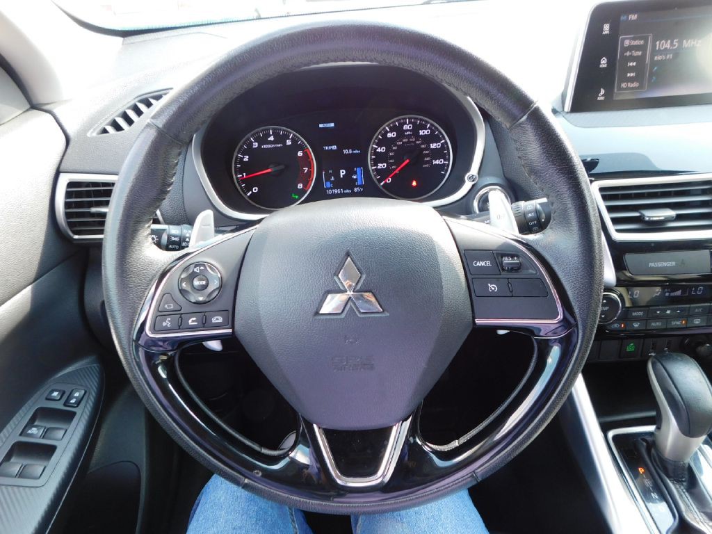 2018 Mitsubishi Eclipse Image 28
