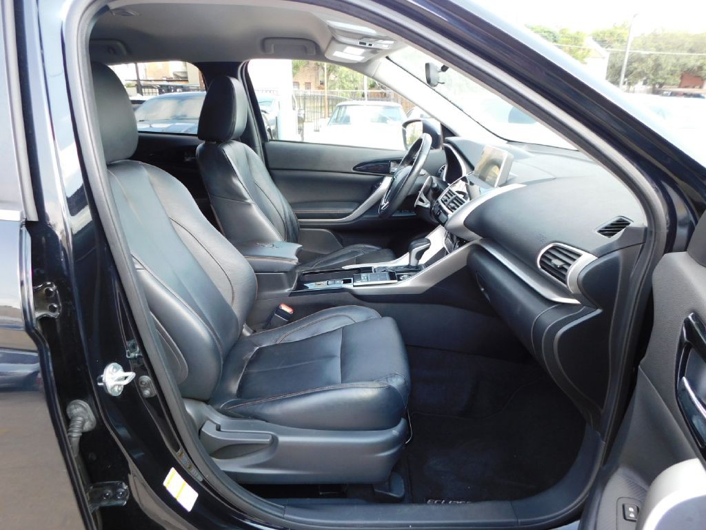 2018 Mitsubishi Eclipse Image 47