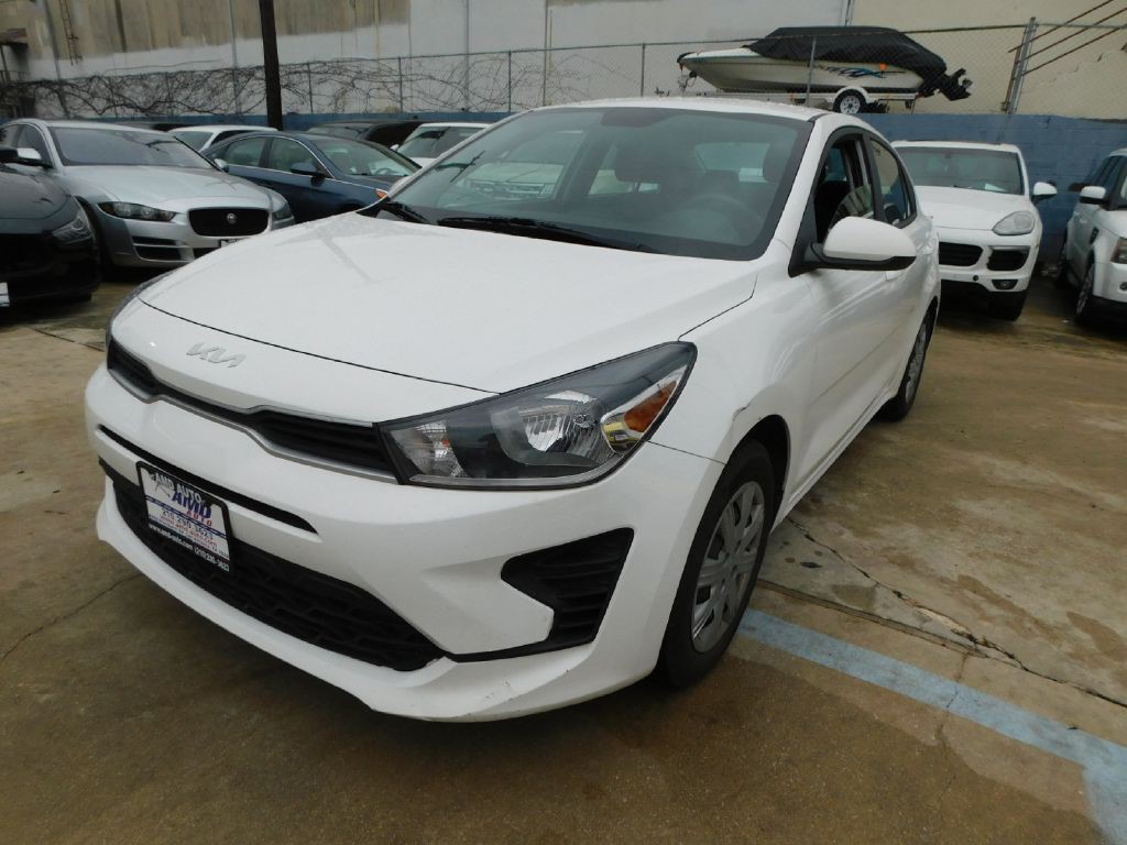 2022 Kia Rio Image 3