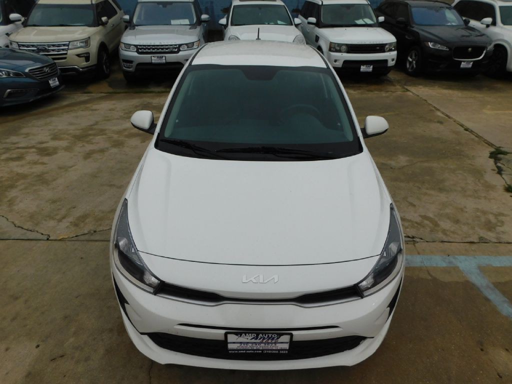 2022 Kia Rio Image 43
