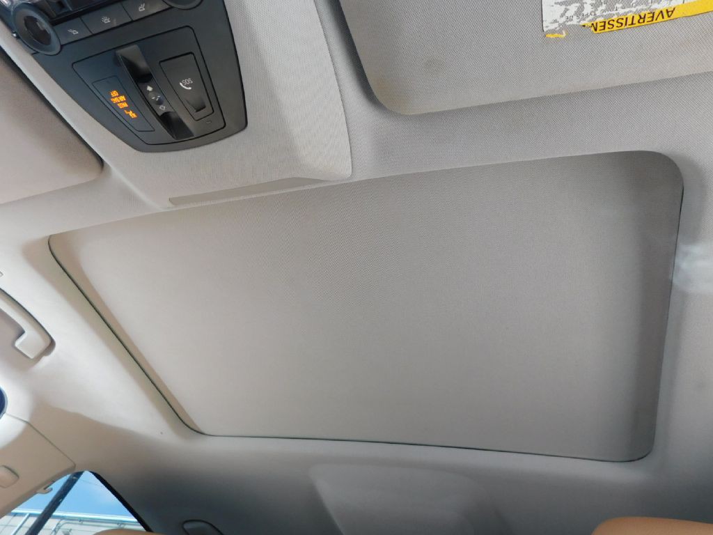 2015 BMW 7 Series Image 40