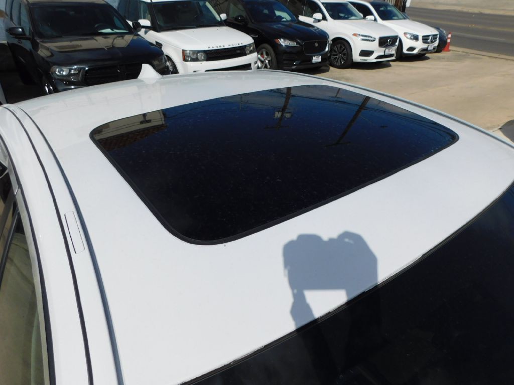 2015 BMW 7 Series Image 50