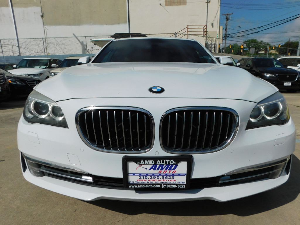 2015 BMW 7 Series Image 51