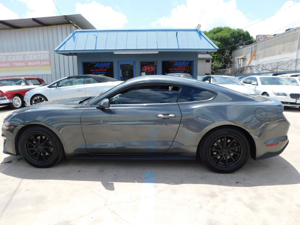 2020 Ford Mustang Image 4