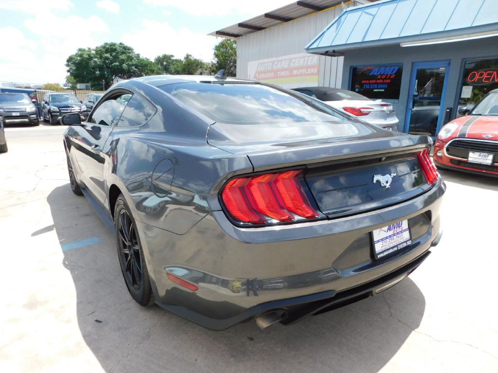 2020 Ford Mustang Image 5