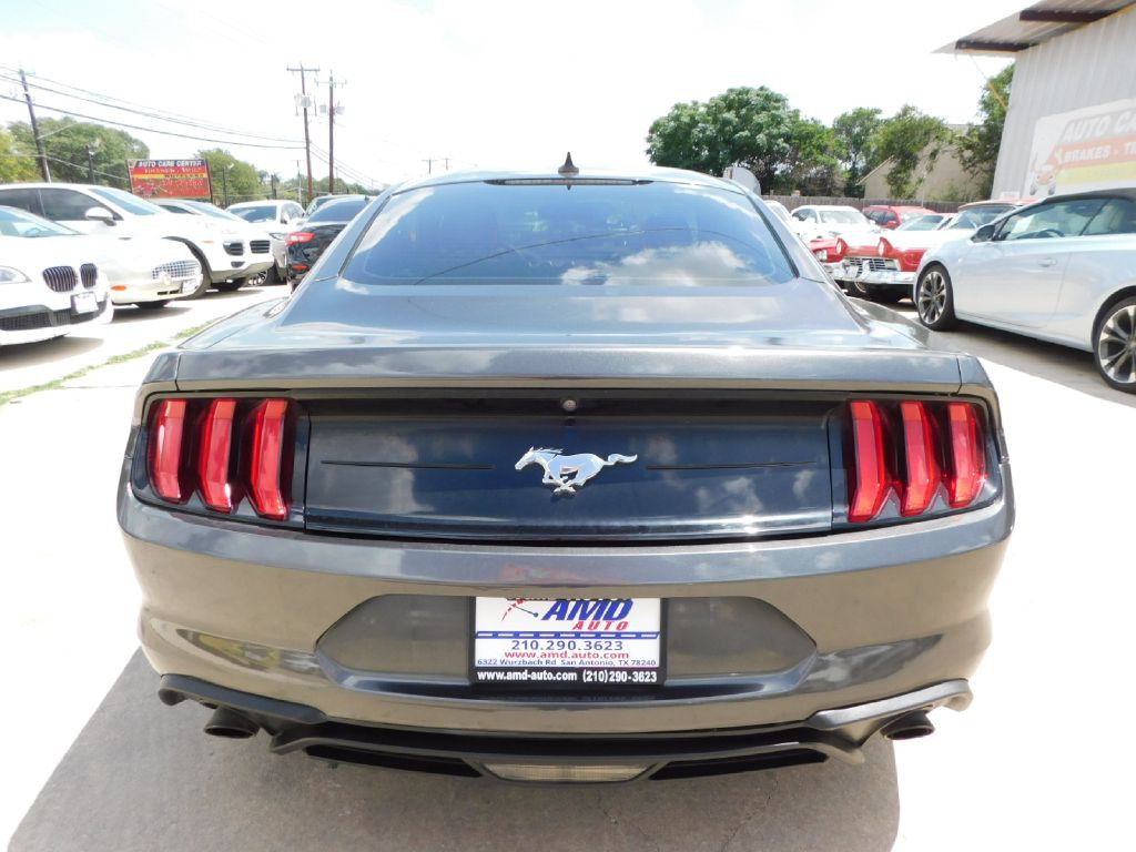 2020 Ford Mustang Image 6