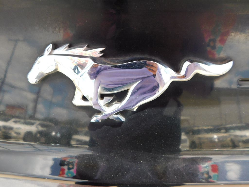 2020 Ford Mustang Image 10