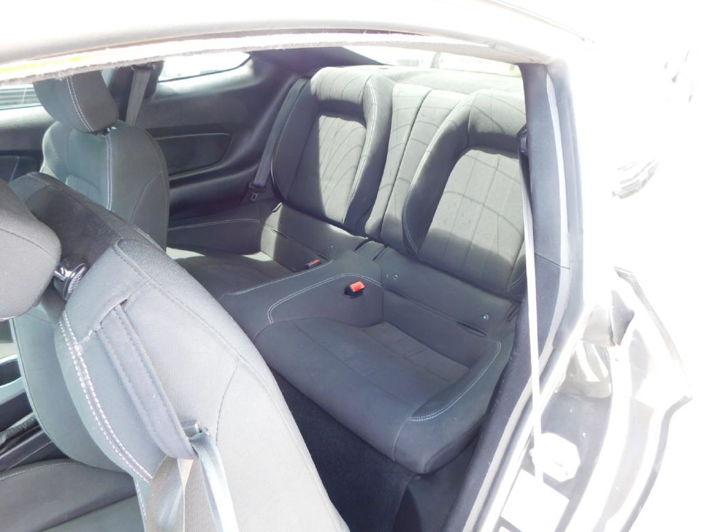 2020 Ford Mustang Image 18