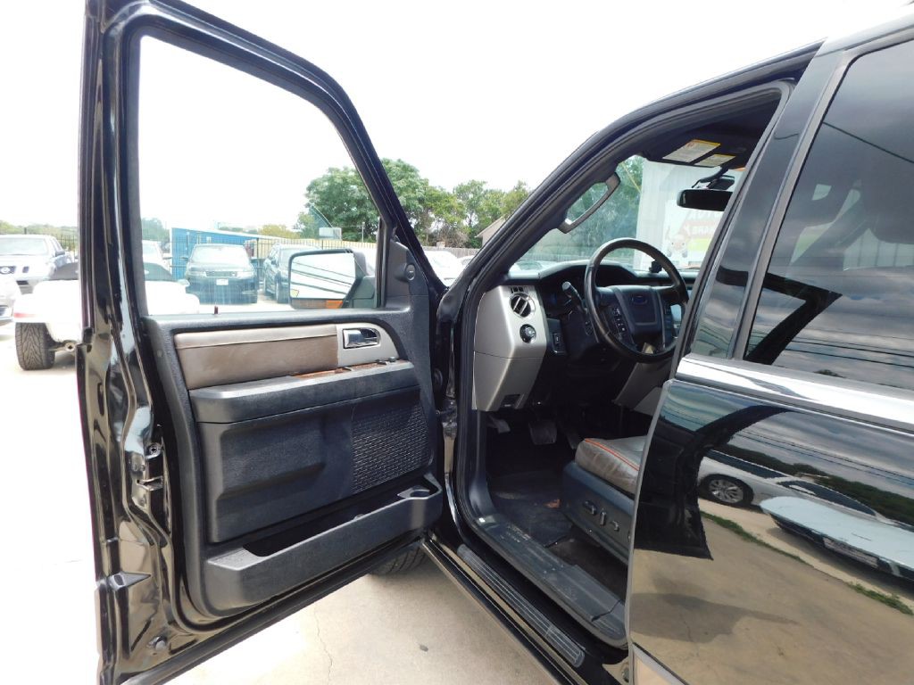 2016 Ford Expedition Image 24