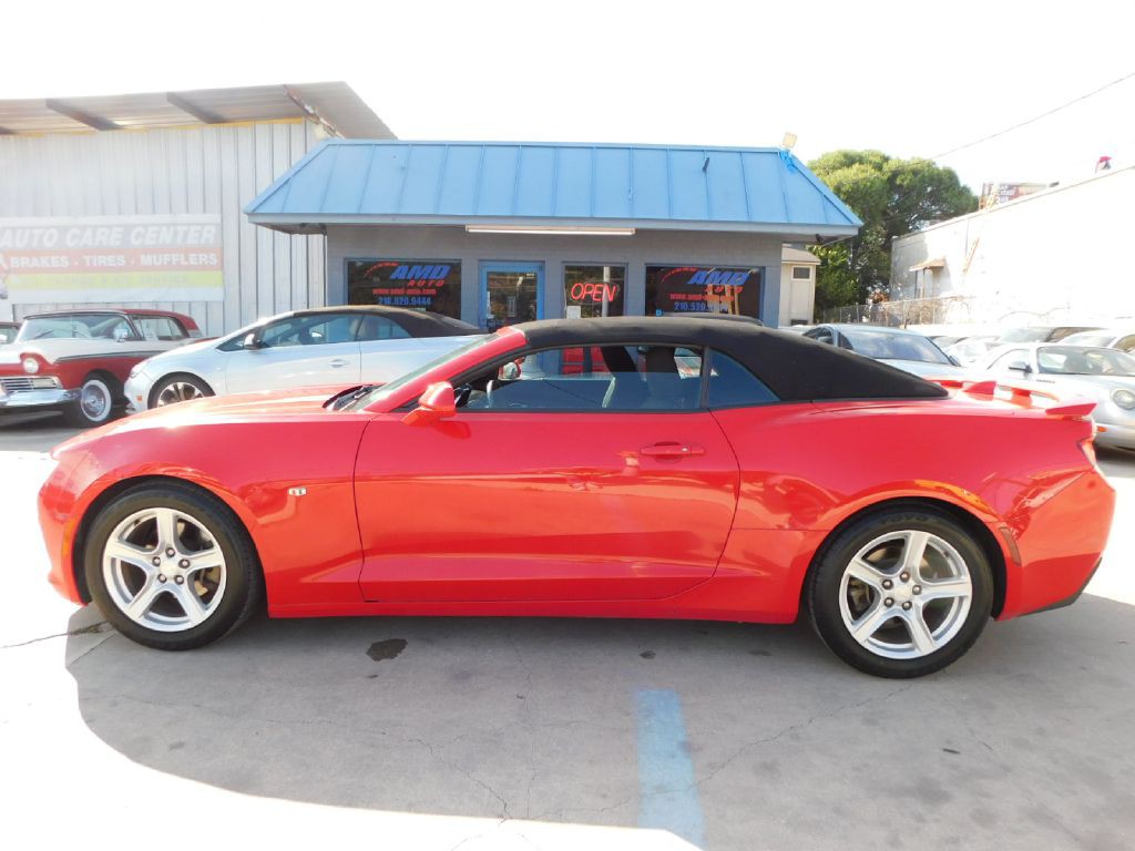 2018 Chevrolet Camaro Image 4