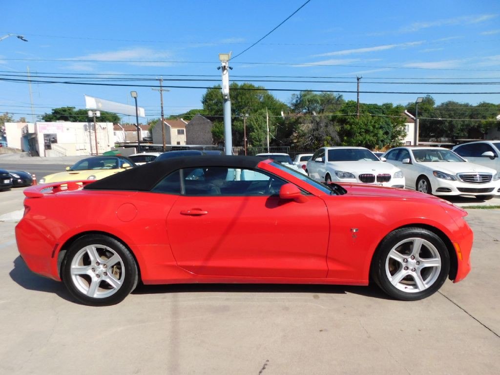 2018 Chevrolet Camaro Image 8