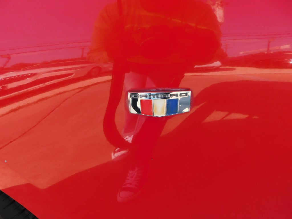 2018 Chevrolet Camaro Image 10