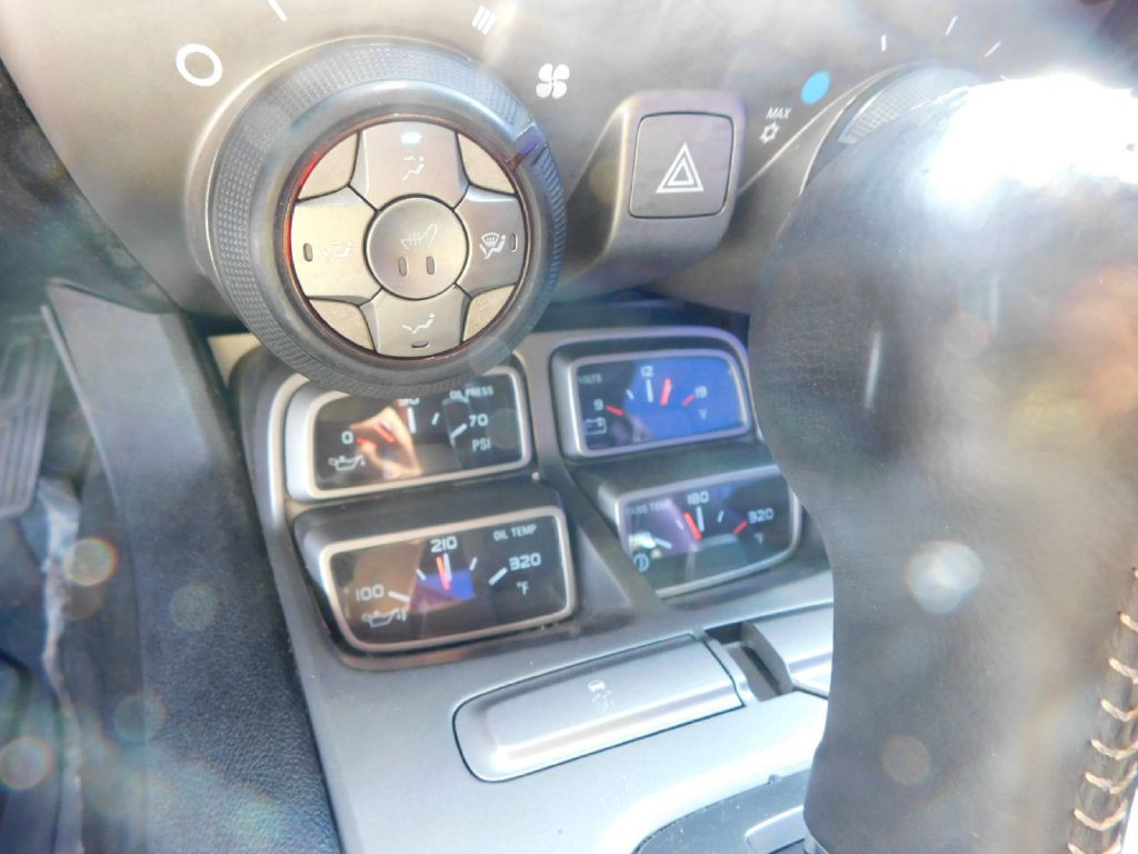2015 Chevrolet Camaro Image 29