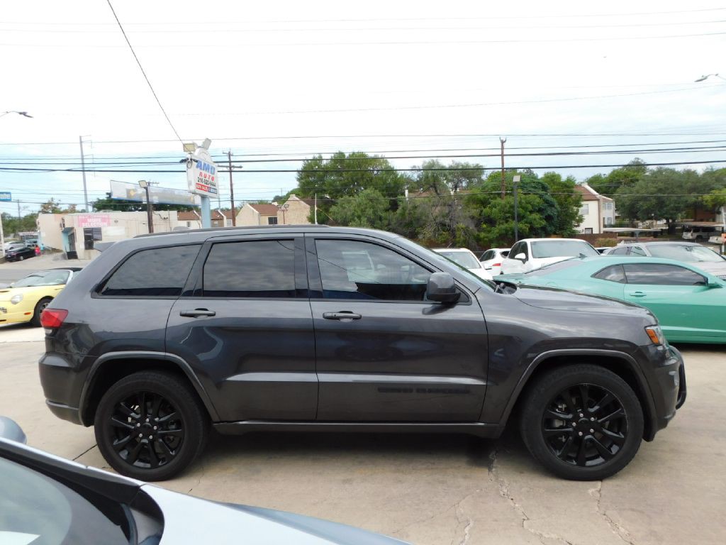 2018 Jeep Grand Cherokee Image 8