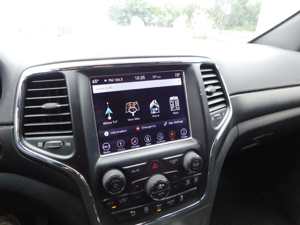 2018 Jeep Grand Cherokee Image 32