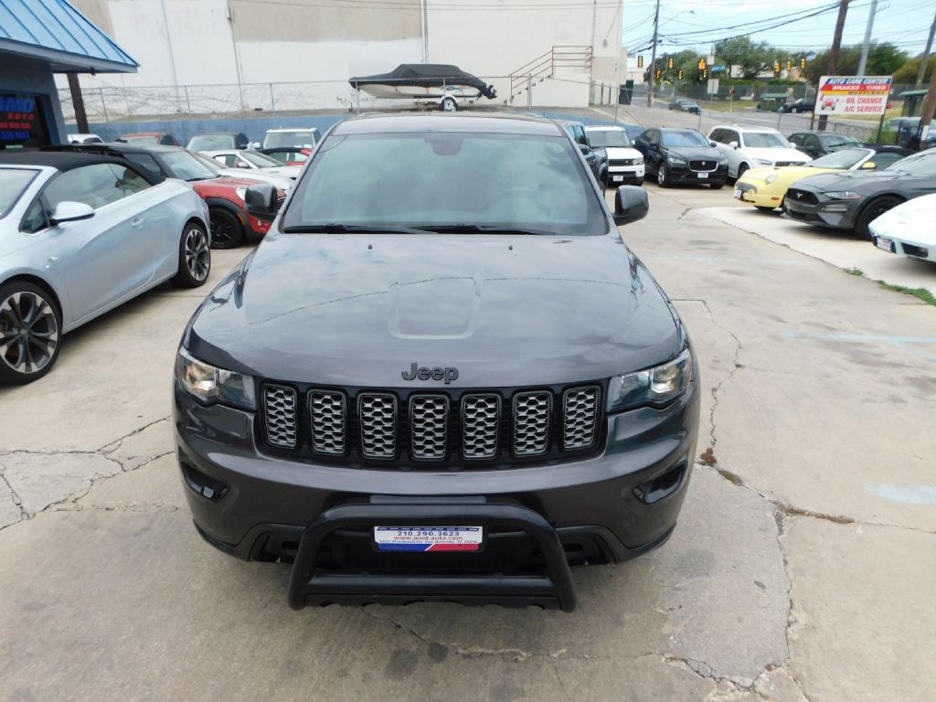 2018 Jeep Grand Cherokee Image 36