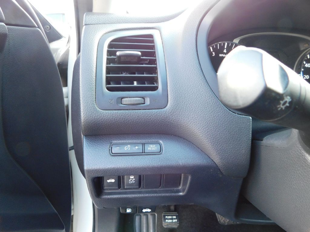 2017 Nissan Altima Image 22