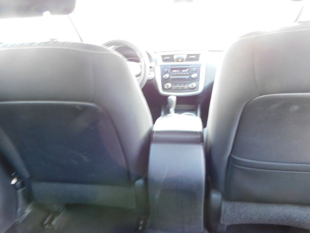 2017 Nissan Altima Image 32